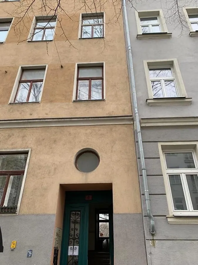 Charming Attic Apartment Near Messe Wien And Center Austria