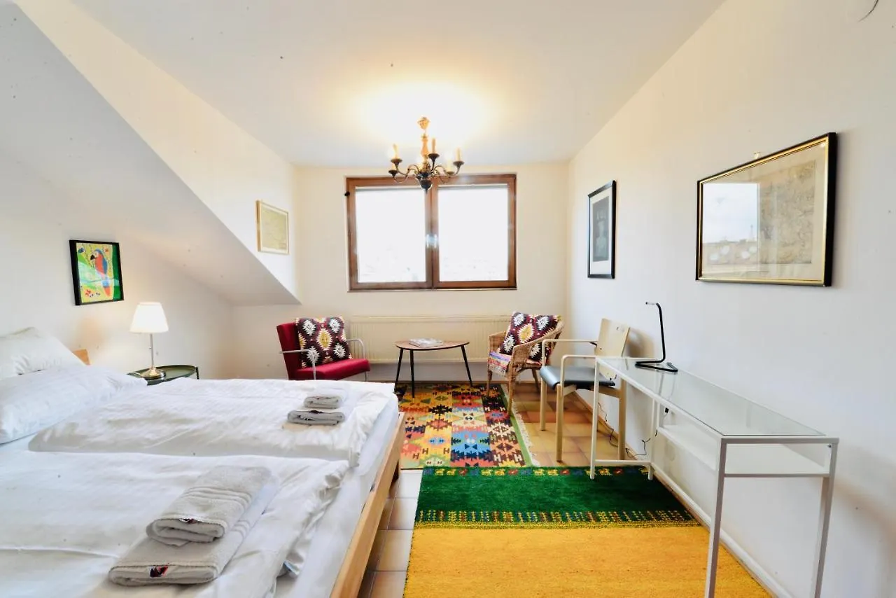 Charming Attic Apartment Near Messe Wien And Center Austria